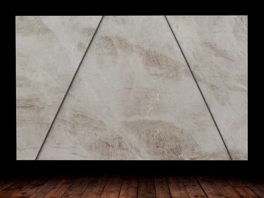 NAICA QUARTZITE