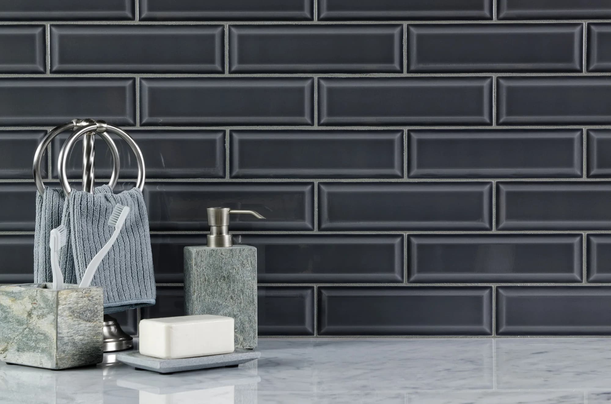 Sable Boutique Sleek Anthology Tile