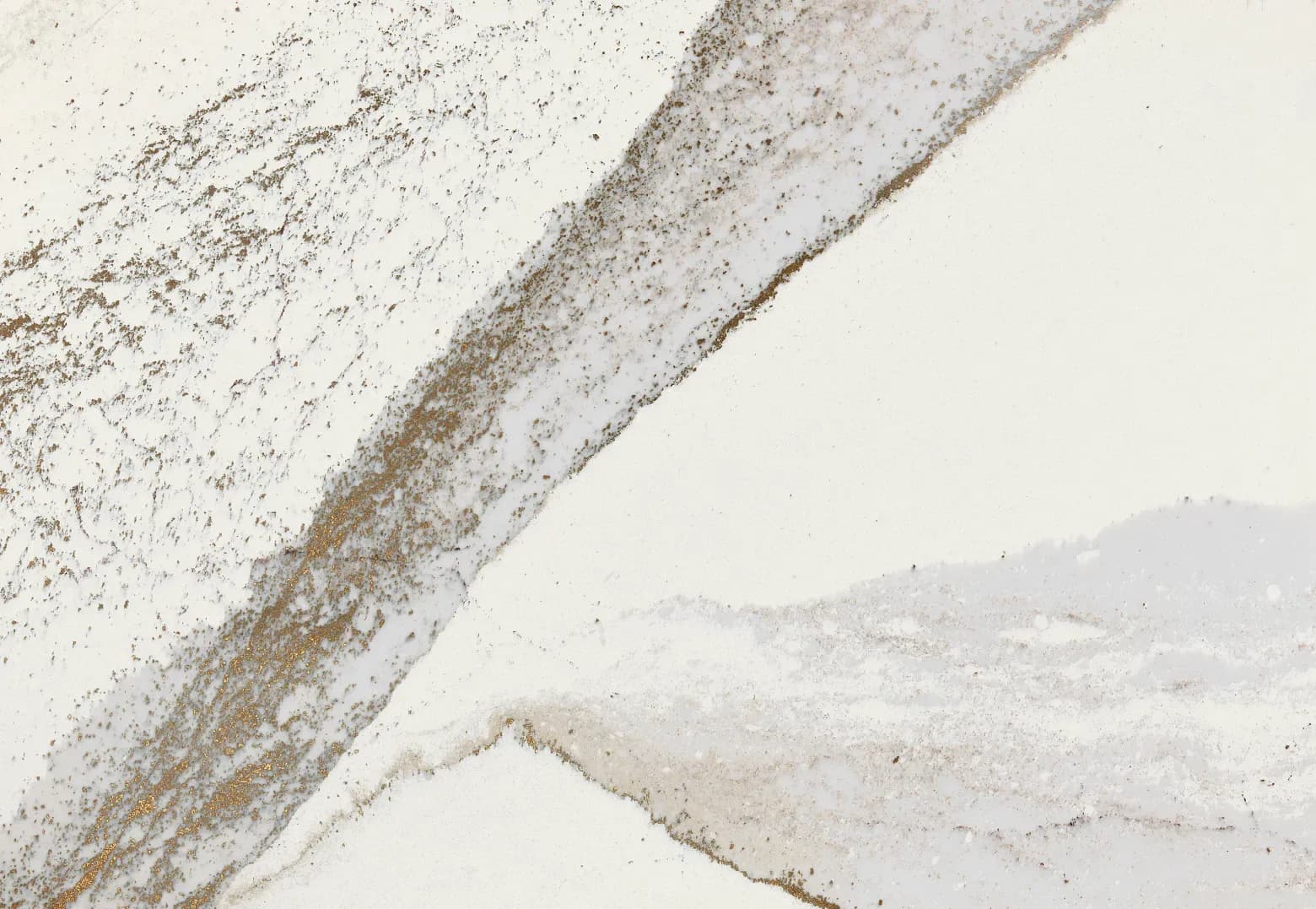Cambria Windsor Brass Quartz