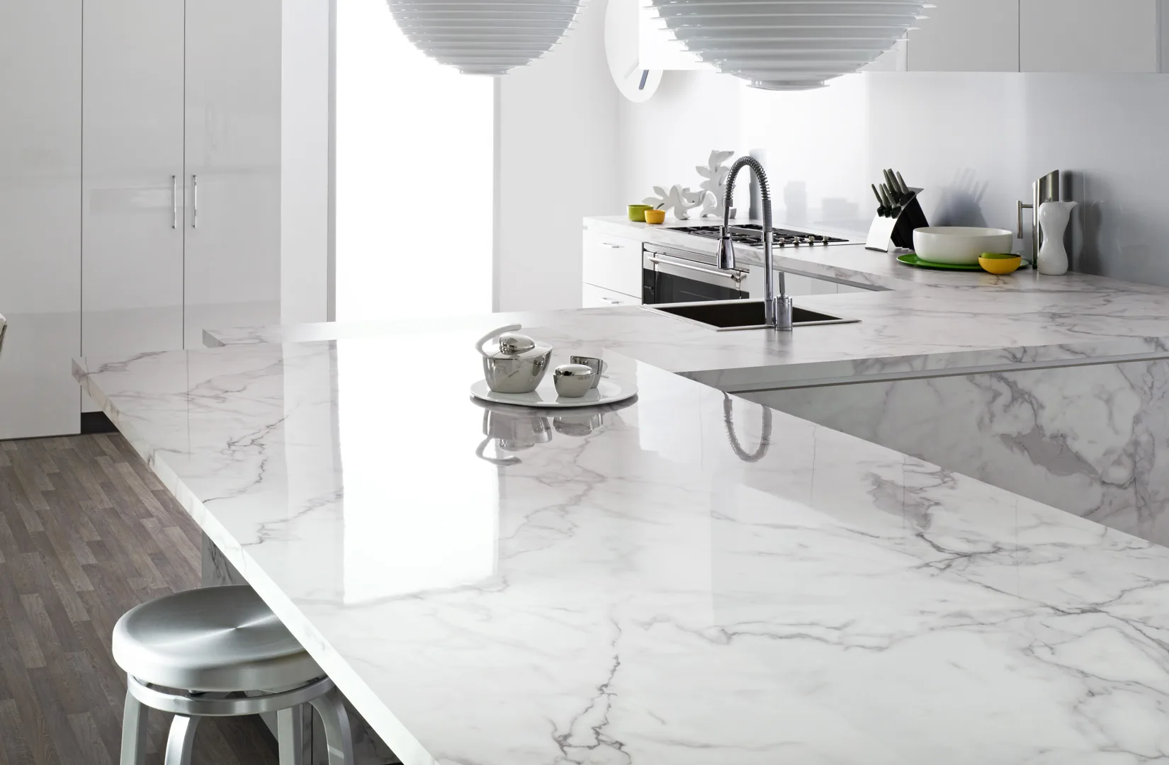 Kitchen-interactive-small-caesar-stone-decoration-using-white-caesarstone-amusing-whitrrble-counter-tops-along-with