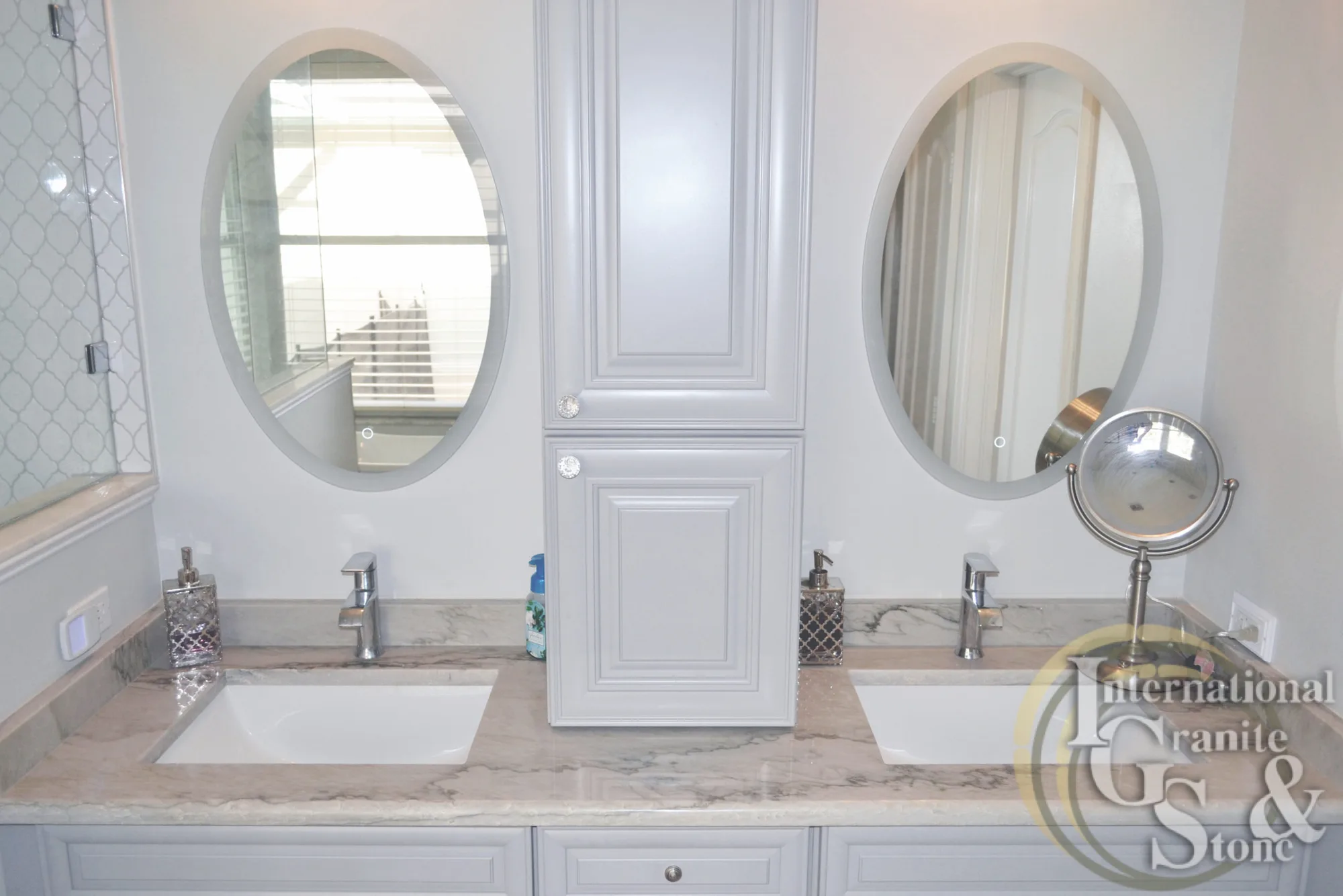 WHITE QUARTZITE BATHROOM COUNTERTOPS IN FORT MYERS, FL