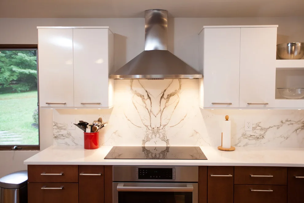 Aura 15 Backsplash
