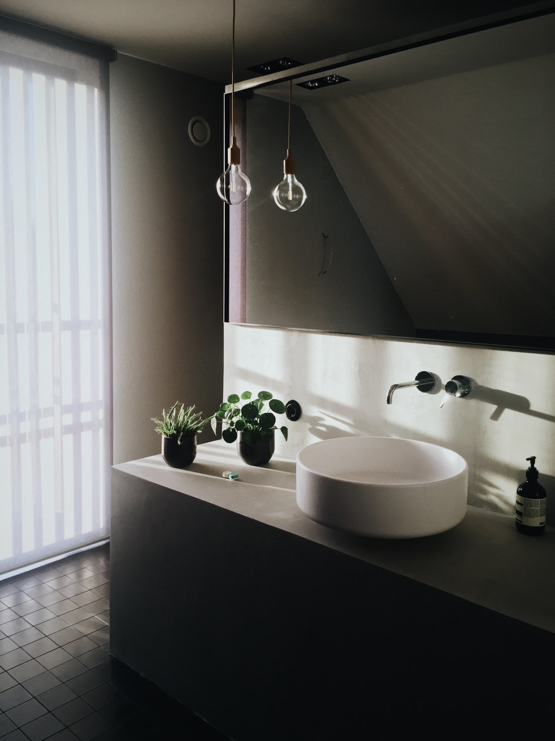 Your Guide to Selecting Bathroom Countertops