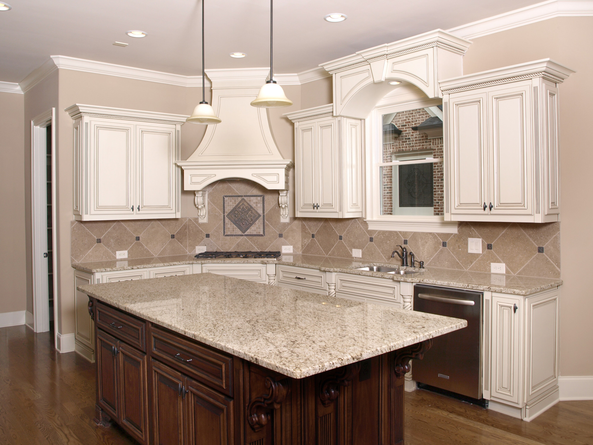 The Major Pros and Cons of Kitchen Granite Countertops