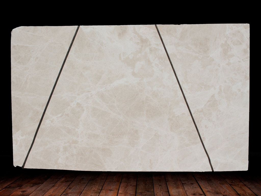CLOUDY BEIGE MARBLE
