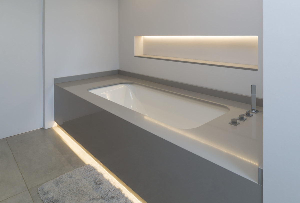 Kensho Silestone Quartz Bathroom1