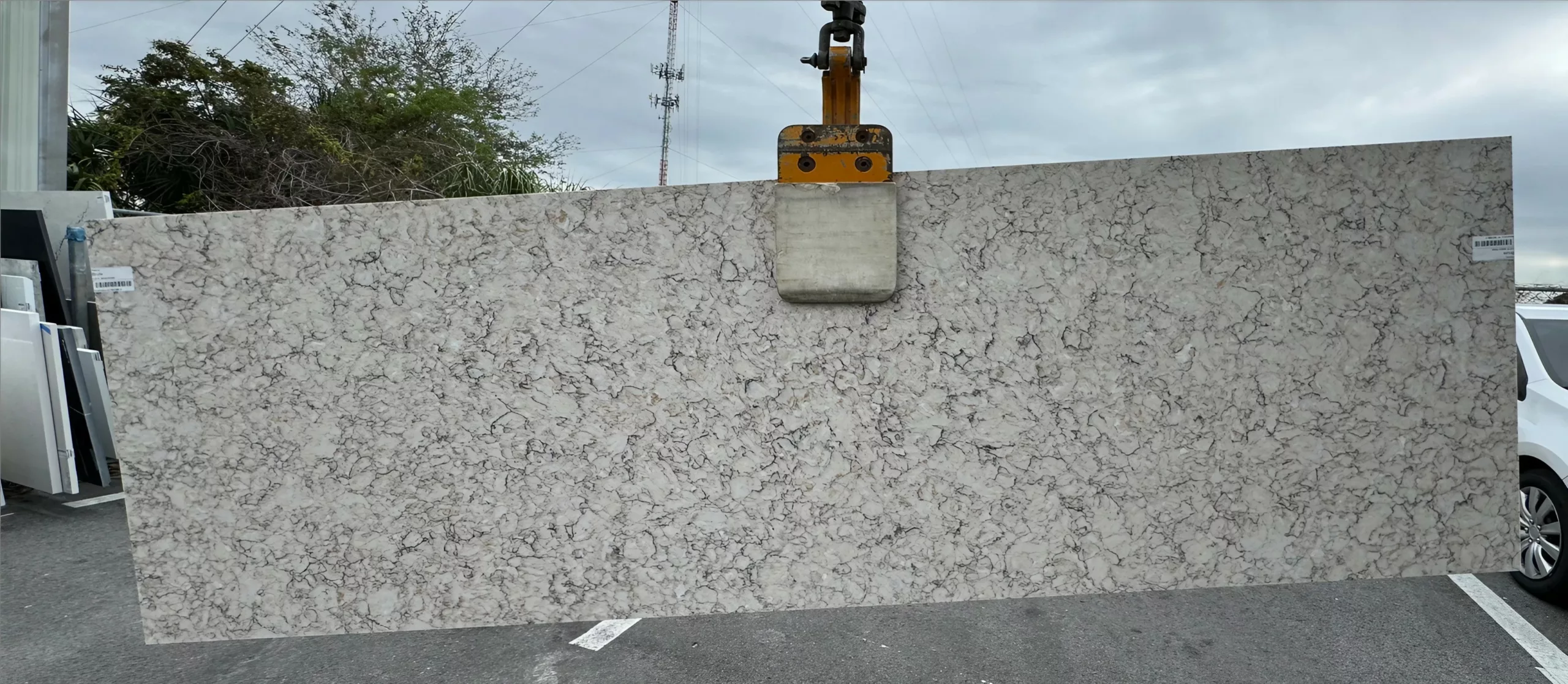 Tampa Cheap Granite and Cambria Quartz Remnants- Purchase Leftover Countertop Pieces